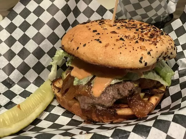 Franks Bar and Grill