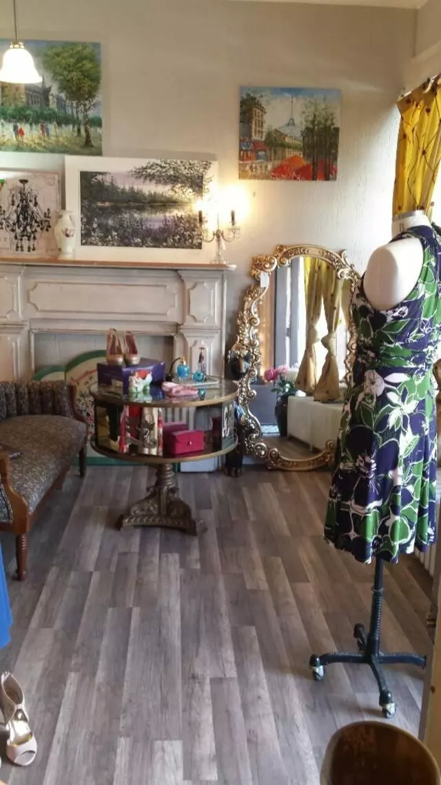 824 The Consignment Shop