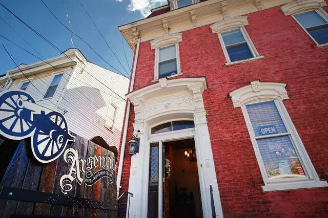 Arsenal Cider House & Wine Cellar