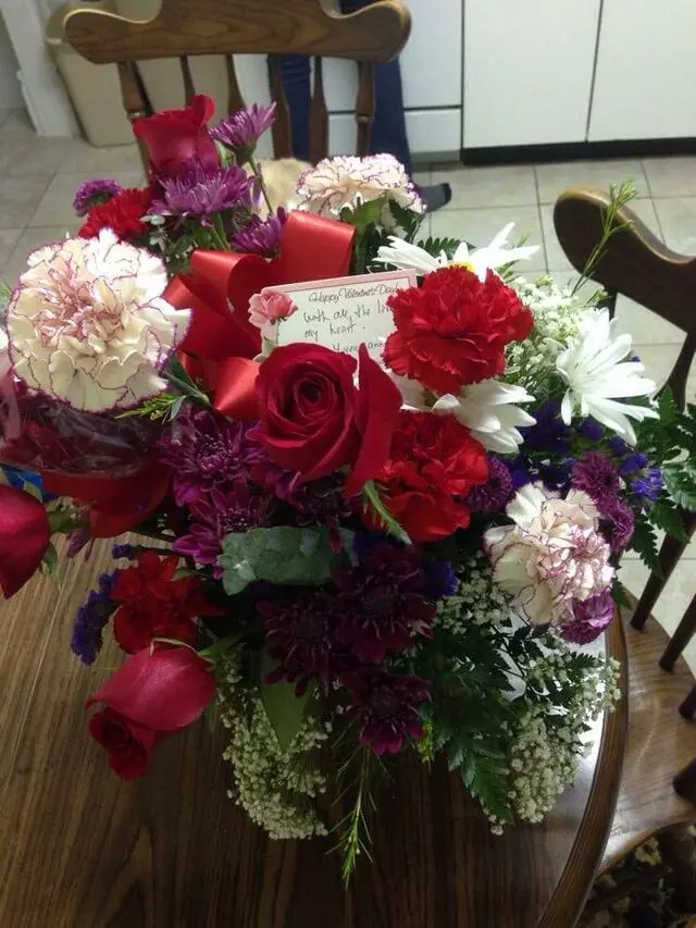 Alexs East End Floral Shoppe