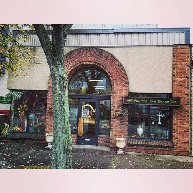 Alexs East End Floral Shoppe