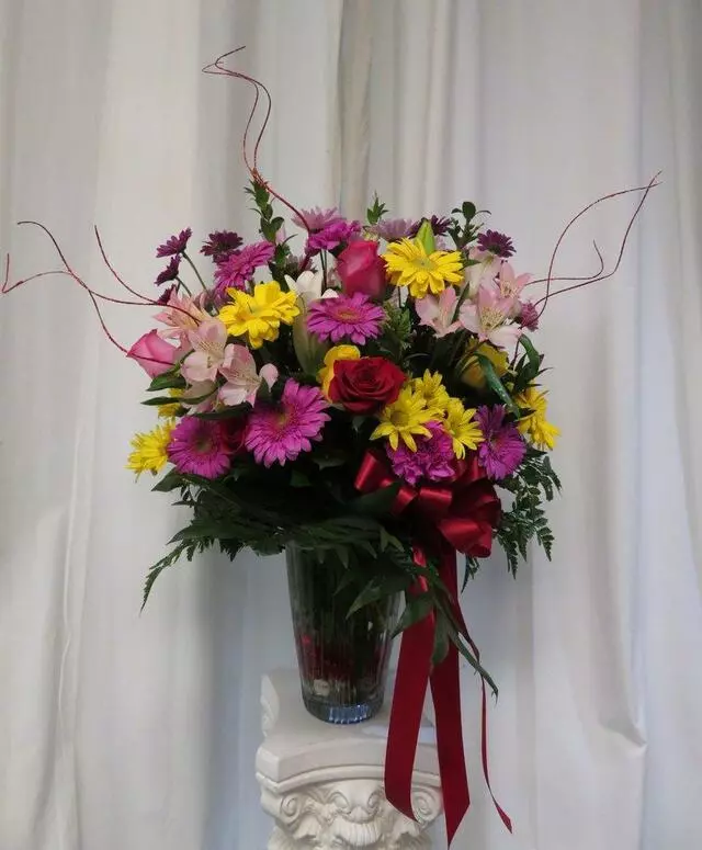 Alexs East End Floral Shoppe