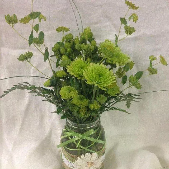Alexs East End Floral Shoppe