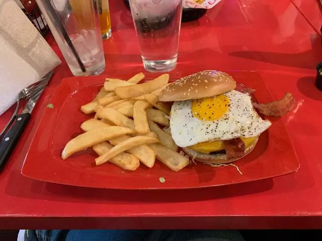 Red Robin Gourmet Burgers and Brews