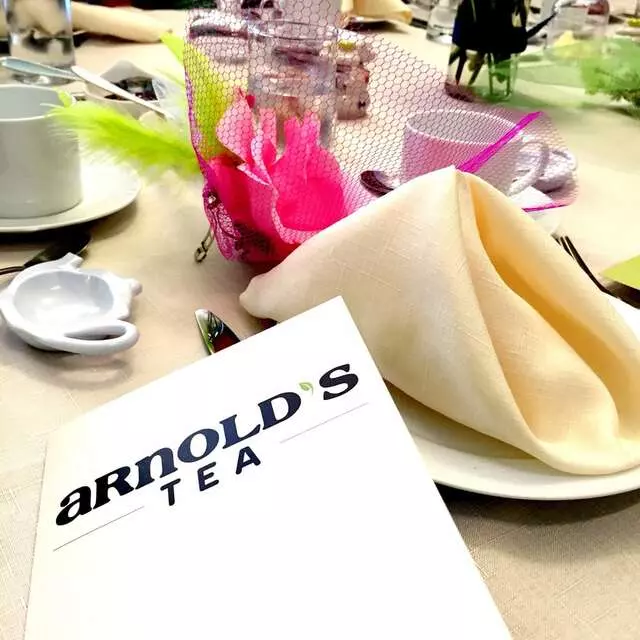 Arnold’s Tea