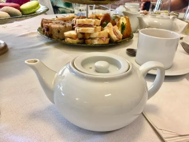 Arnold’s Tea