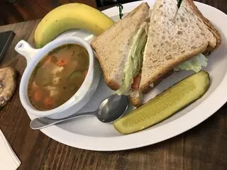 Arnold’s Tea
