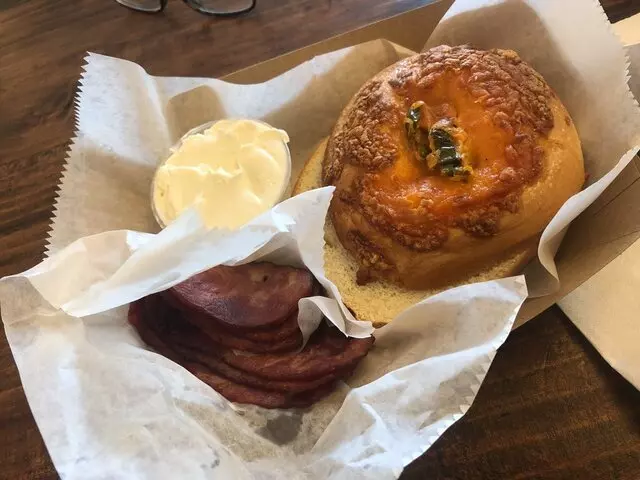 Arnold’s Tea