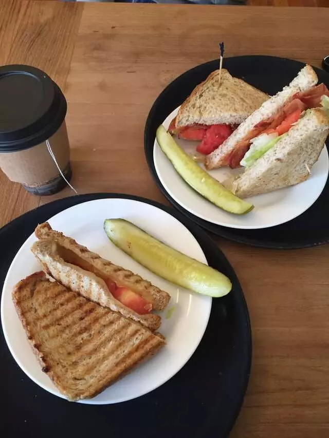Arnold’s Tea