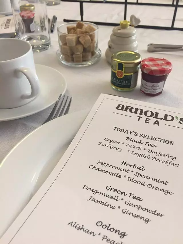 Arnold’s Tea