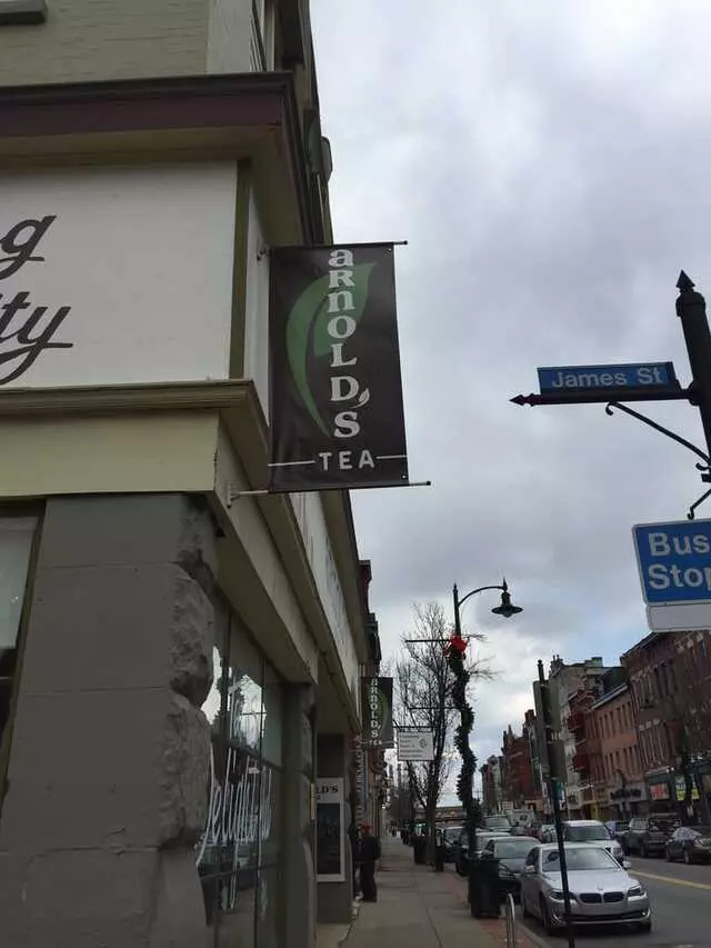 Arnold’s Tea
