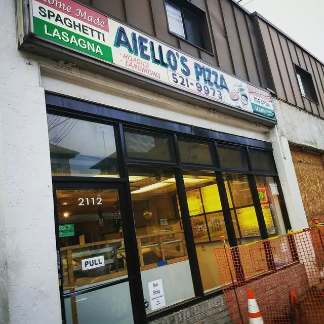 Aiello’s Pizza