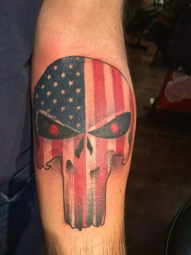 10th Street Tattoo and Body Piercing