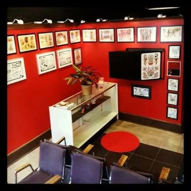 10th Street Tattoo and Body Piercing