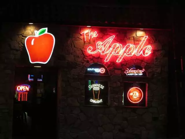 Apple Inn