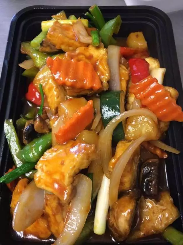 Sawasdee Thai & Sushi