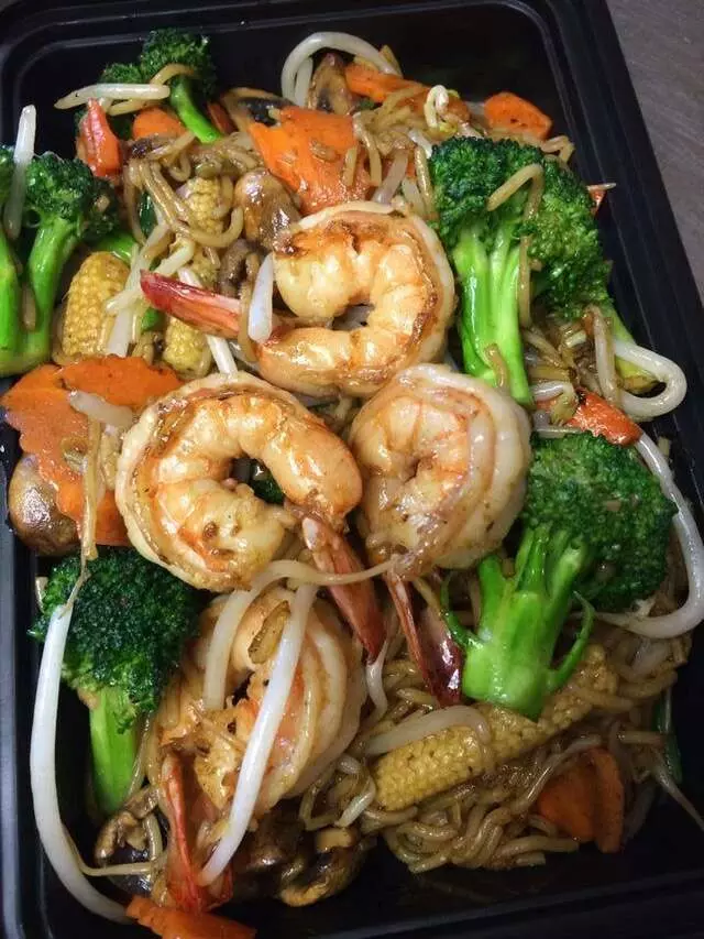 Sawasdee Thai & Sushi