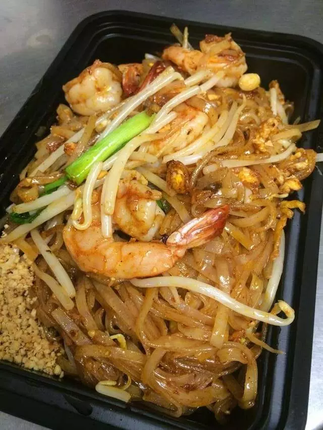 Sawasdee Thai & Sushi