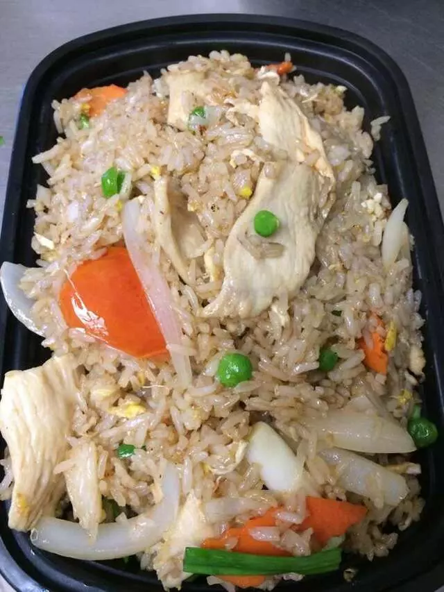 Sawasdee Thai & Sushi