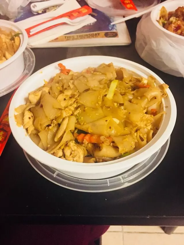 Sawasdee Thai & Sushi