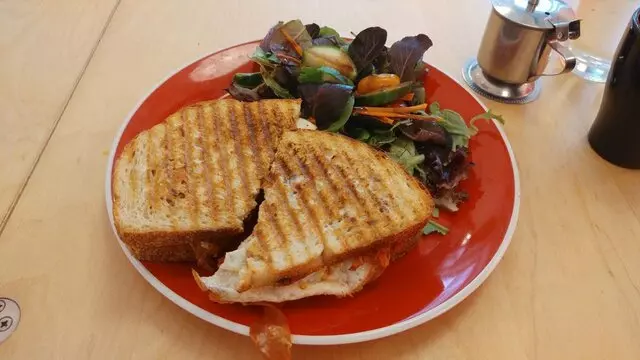 Boxspring Café