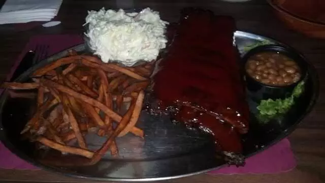 Dukes Rib House & Grille