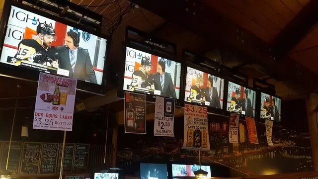 Dukes Rib House & Grille