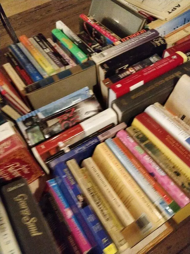 Amazing Books & Records Emporium