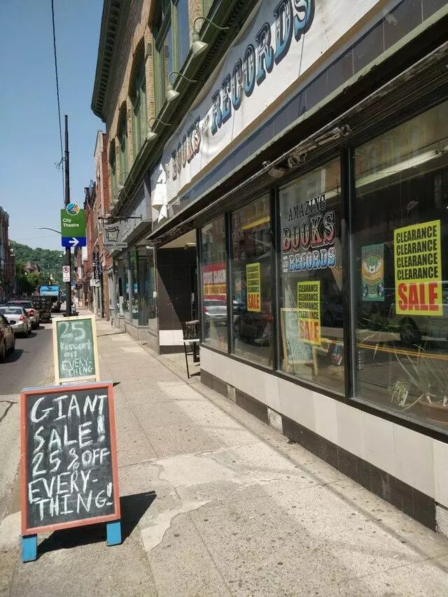 Amazing Books & Records Emporium
