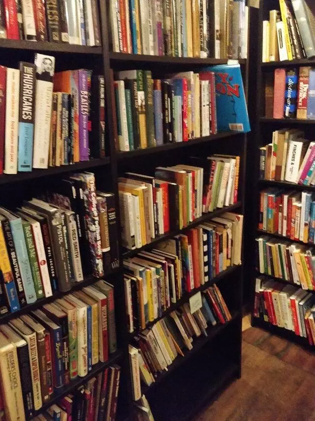 Amazing Books & Records Emporium