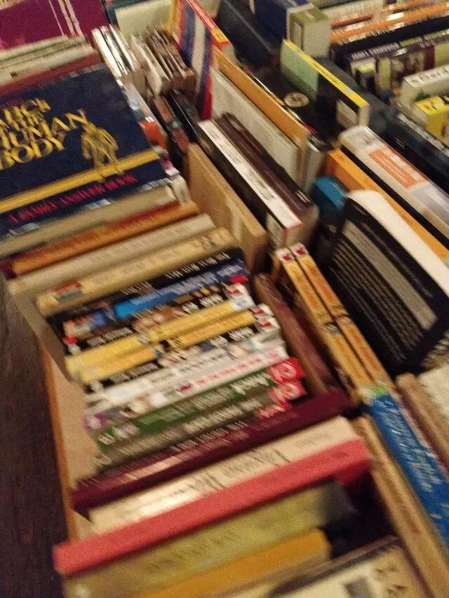 Amazing Books & Records Emporium