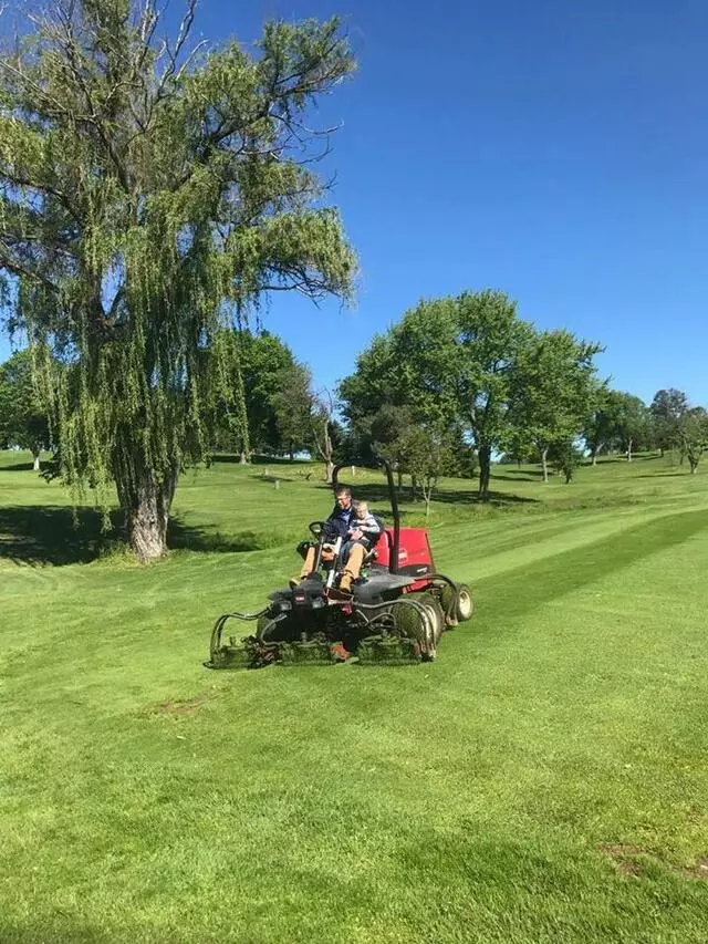 3 Lakes Golf Course