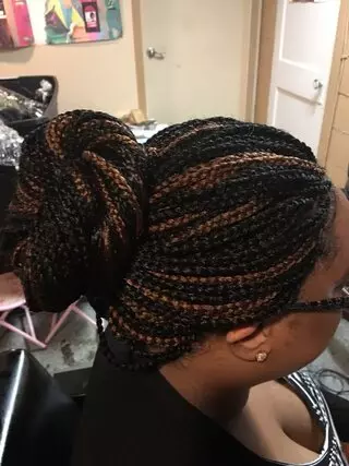 Agatha’s African Braiding Salon