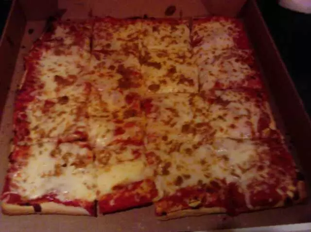Amato’s Pizza