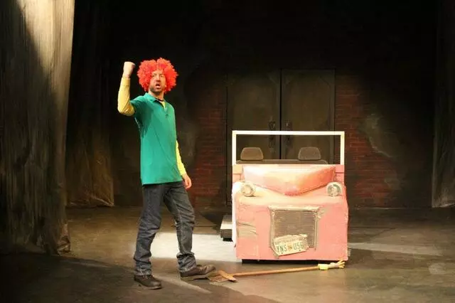 12 Peers Theater