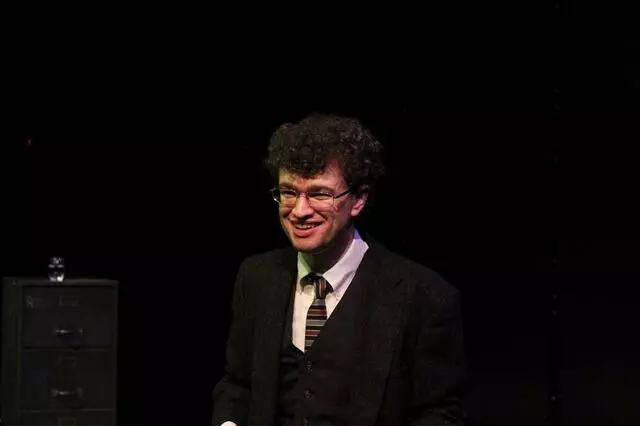 12 Peers Theater