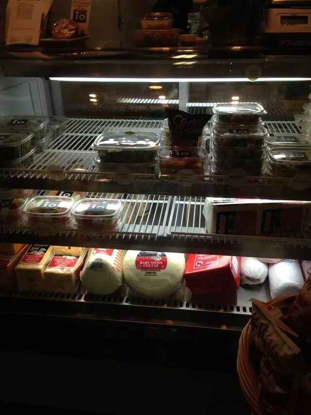 io Deli