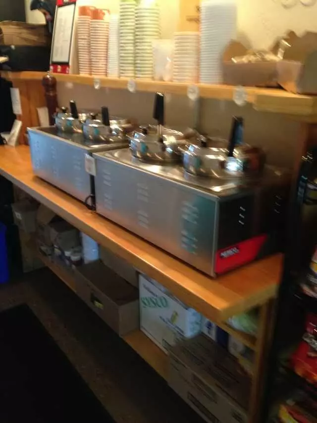 io Deli