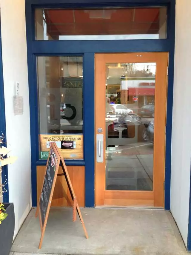 io Deli