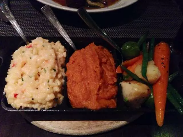 Andrew’s Steak and Seafood