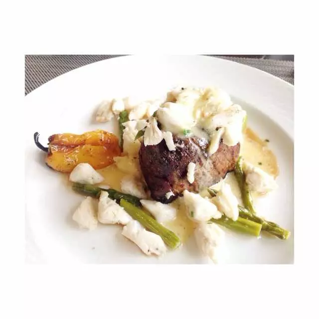 Andrew’s Steak and Seafood