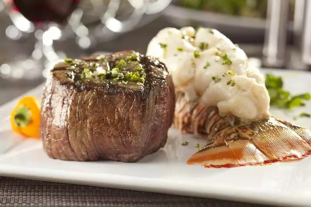 Andrew’s Steak and Seafood