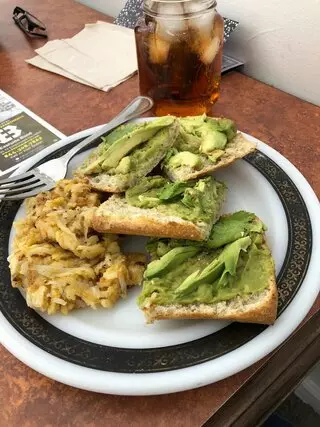 Everyday's A Sunday & Cafe