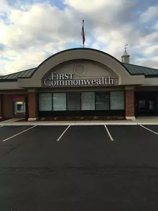 First Commonwealth Bank