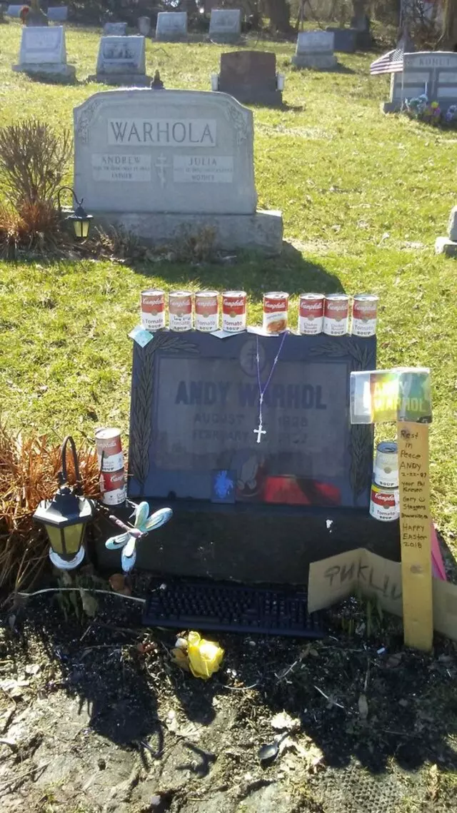 Andy Warhol’s Grave