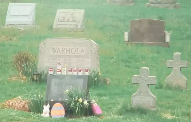 Andy Warhol’s Grave