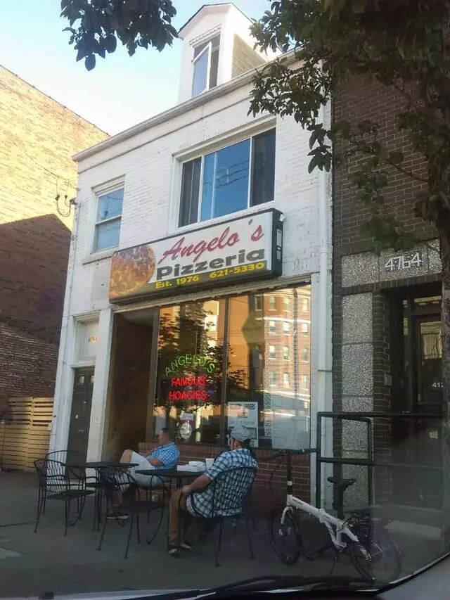 Angelo’s Pizzeria