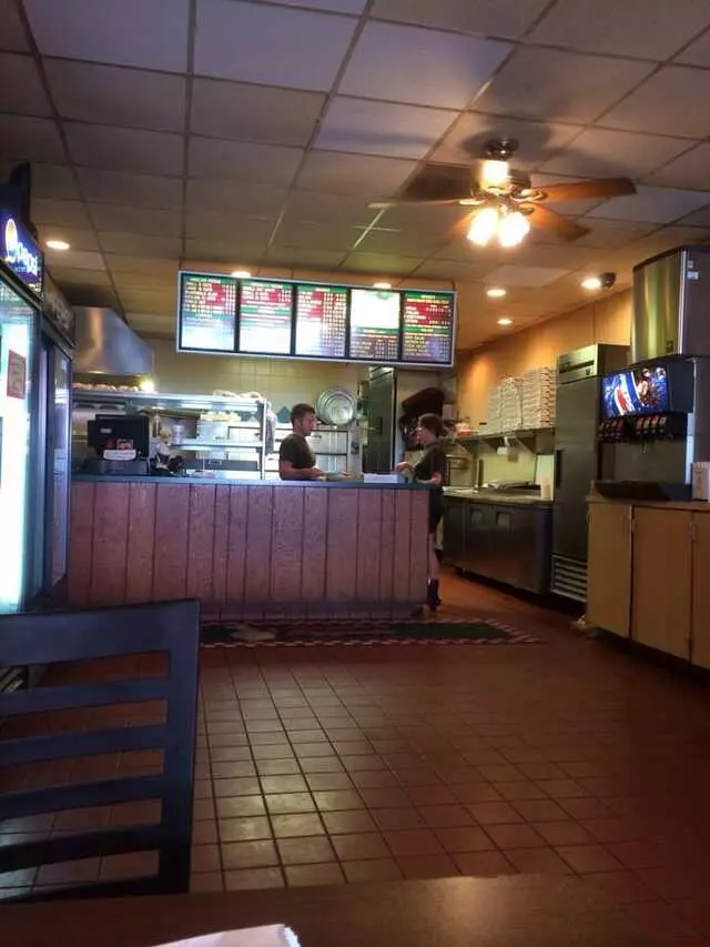 Angelo’s Pizzeria
