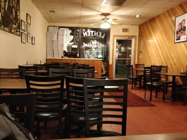 Angelo’s Pizzeria