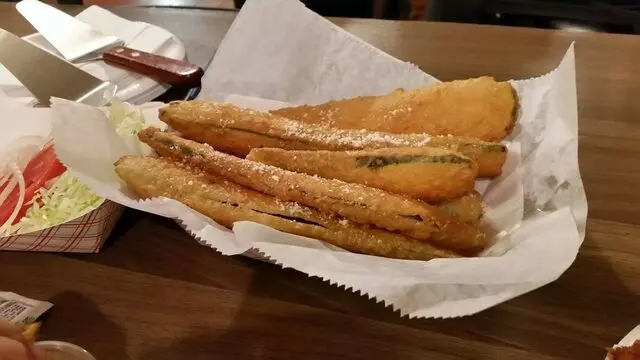 Angelo’s Pizzeria